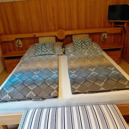 Haus Dengg מאוטרנדורף